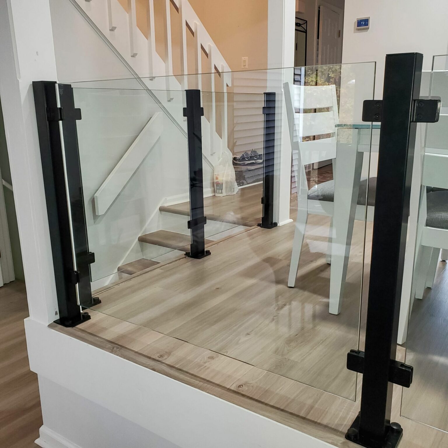 Black Vision Glass Railing - South Windsor, CT - Glass Railing for Decks