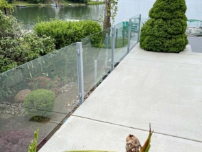 glass-railing-weatherby-lake-missouri-5